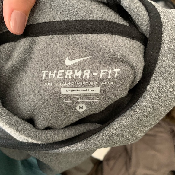 NIKE Therma-fit hoodie - Picture 6 of 6
